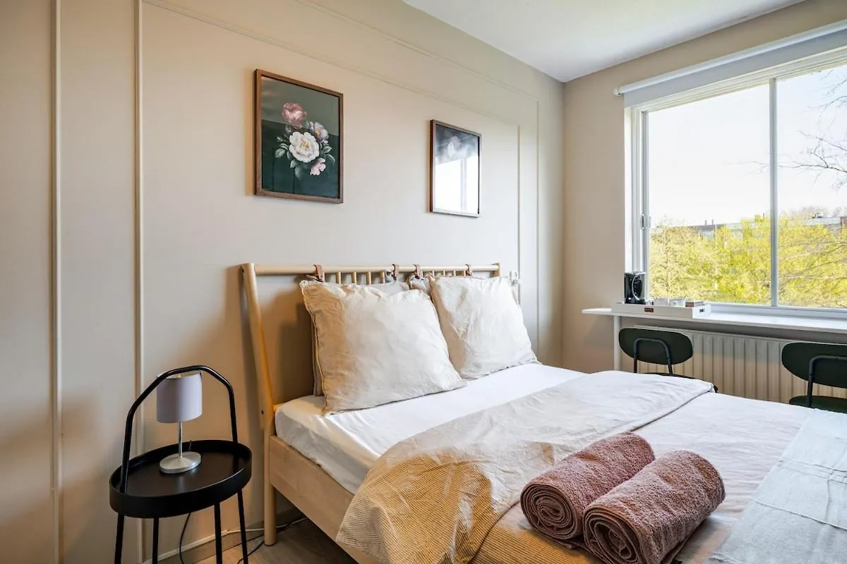 בית אירוח Amsterdam Centraal In 10 Minutes - Nearby Metro